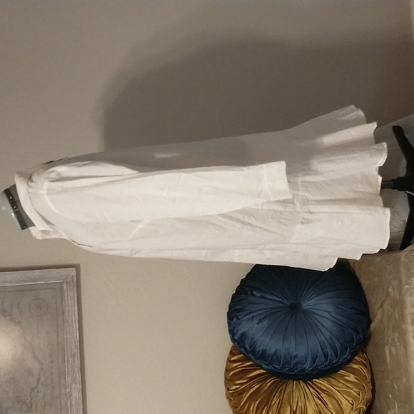 NWT JustFab White Button Down - Picture 4 of 6